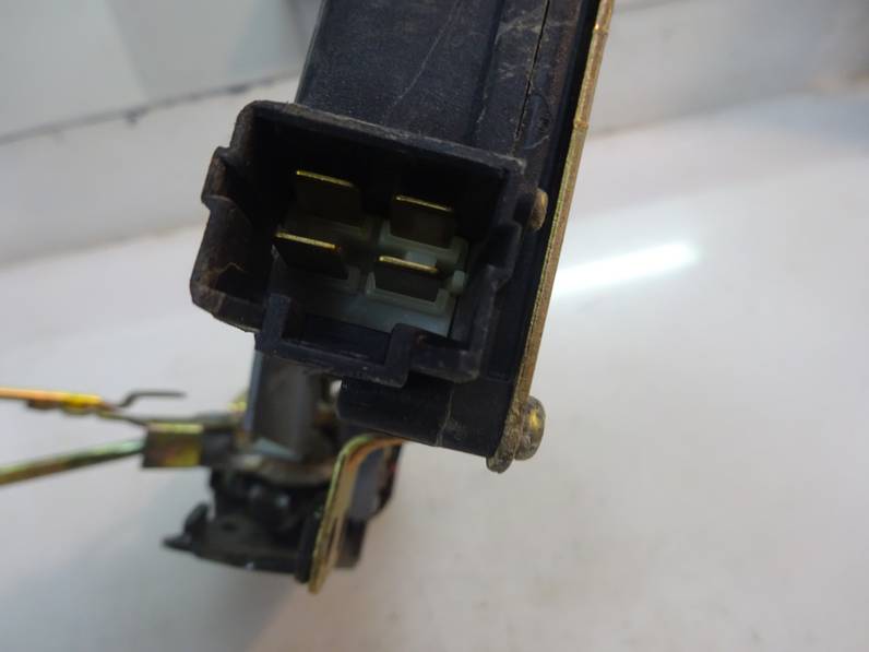 CERRADURA PUERTA DELANTERA DERECHA HYUNDAI ACCENT 2003 1.5 CRDI (82 CV)