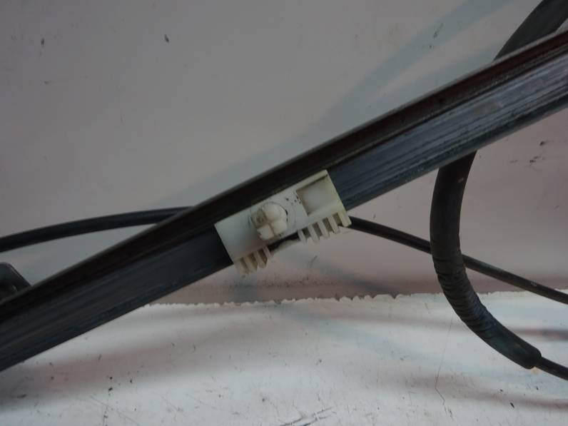 ELEVALUNAS DELANTERO IZQUIERDO PEUGEOT 106 2000 1.5 D (57 CV)