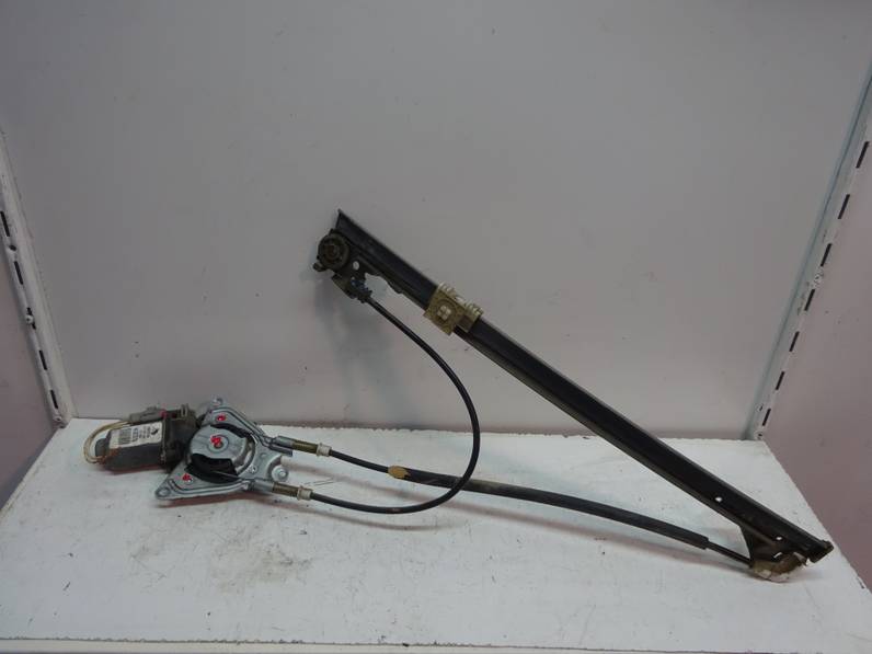 ELEVALUNAS DELANTERO DERECHO PEUGEOT 106 2000 1.5 D (57 CV)