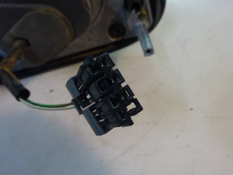 RETROVISOR DERECHO CITROEN XSARA BERLINA 2001 1.9 D (69 CV)