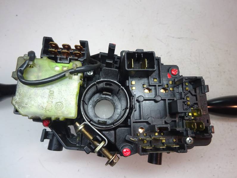 MANDO MULTIFUNCION KIA SPORTAGE 2001 2.0 TURBODIESEL (83 CV)