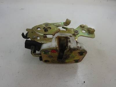 CERRADURA PUERTA TRASERA DERECHA KIA SPORTAGE 2001 2.0 TURBODIESEL (83 CV)