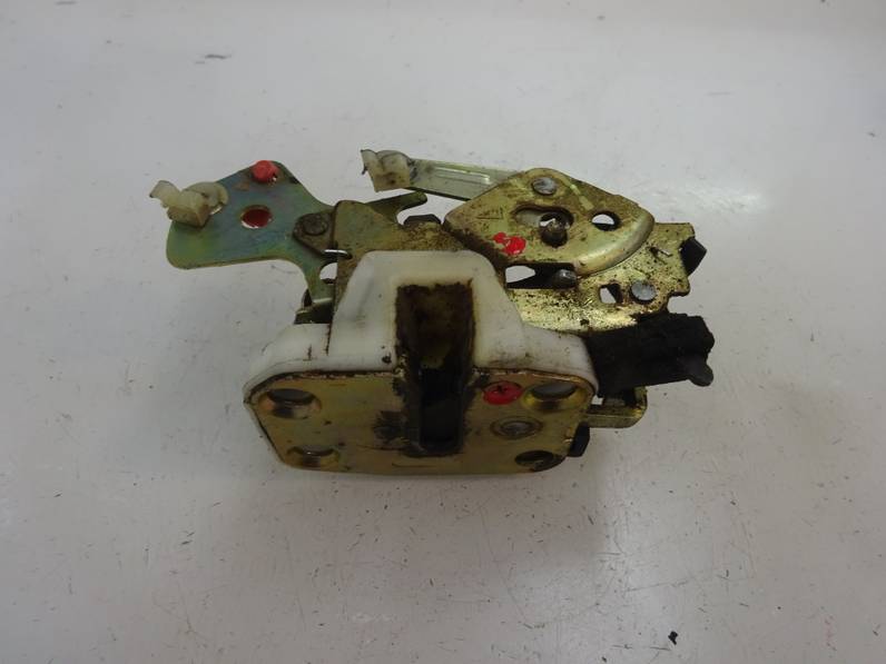 CERRADURA PUERTA TRASERA IZQUIERDA KIA SPORTAGE 2001 2.0 TURBODIESEL (83 CV)