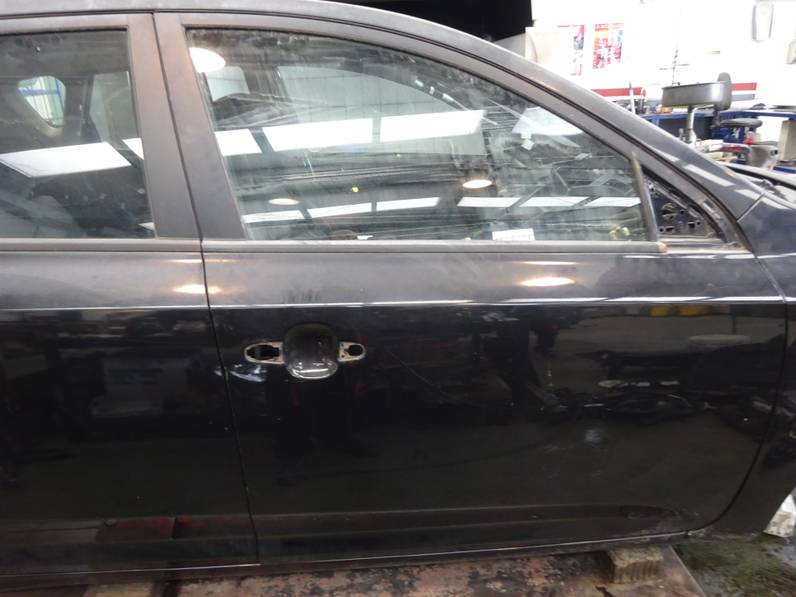 PUERTA DELANTERA DERECHA KIA CEE D 2010 1.4 (90 CV)