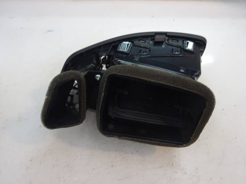 REJILLA AIREADORA KIA CEE D 2010 1.4 (90 CV)