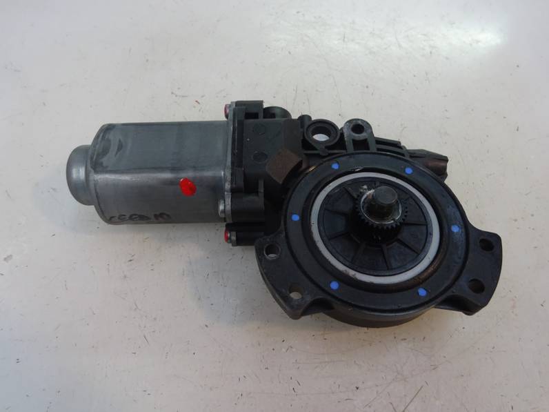 MOTOR ELEVALUNAS DELANTERO DERECHO KIA CEE D 2010 1.4 (90 CV)