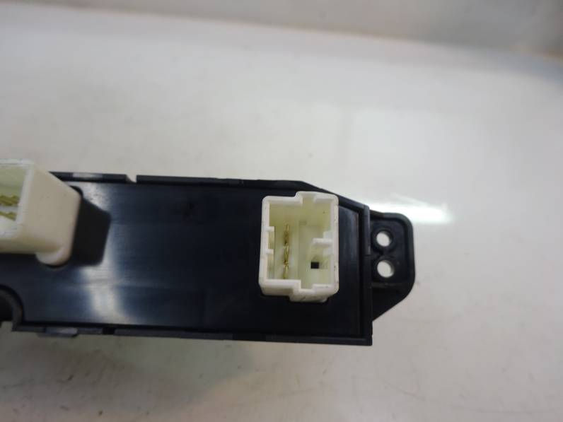 WARNING KIA CEE D 2010 1.4 (90 CV)