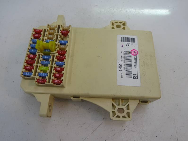 CAJA RELES FUSIBLES KIA CEE D 2010 1.4 (90 CV)