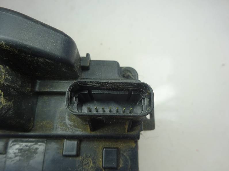 CERRADURA PUERTA TRASERA DERECHA KIA CEE D 2010 1.4 (90 CV)