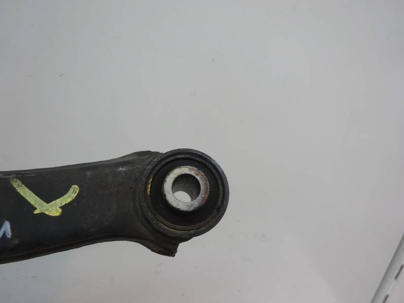 BRAZO SUSPENSION SUPERIOR TRASERO DERECHO KIA CEE D 2010 1.4 (90 CV)