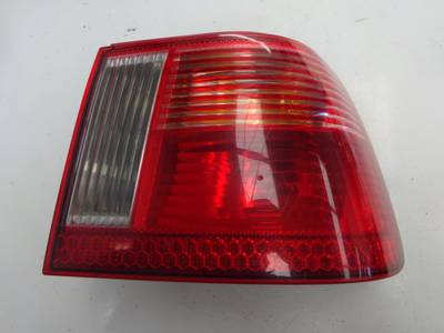 PILOTO TRASERO DERECHO SEAT IBIZA 2000 1.4 (60 CV)