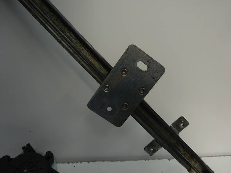 ELEVALUNAS DELANTERO IZQUIERDO FORD ESCORT BERL TURNIER 1999 1.8 TURBODIESEL (90 CV)