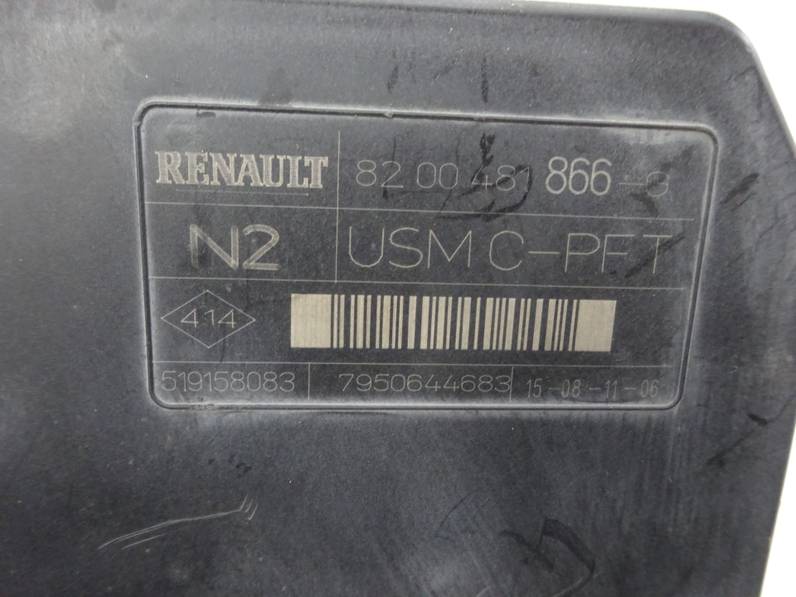 CAJA RELES FUSIBLES RENAULT MEGANE II COUPE CABRIO 2006 1.9 DCI D (131 CV)