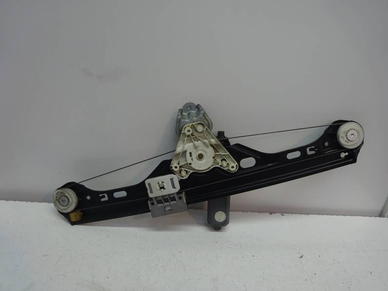 ELEVALUNAS TRASERO IZQUIERDO MERCEDES CLASE C BERLINA 2000 2.7 CDI 20V (170 CV)