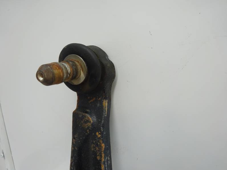 BRAZO SUSPENSION INFERIOR DELANTERO DERECHO FORD KA 2016 1.2 8V (69 CV)