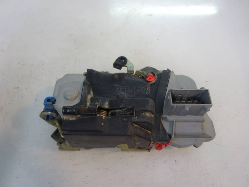 CERRADURA PUERTA DELANTERA DERECHA PEUGEOT PARTNER 1998 1.9 D (69 CV)