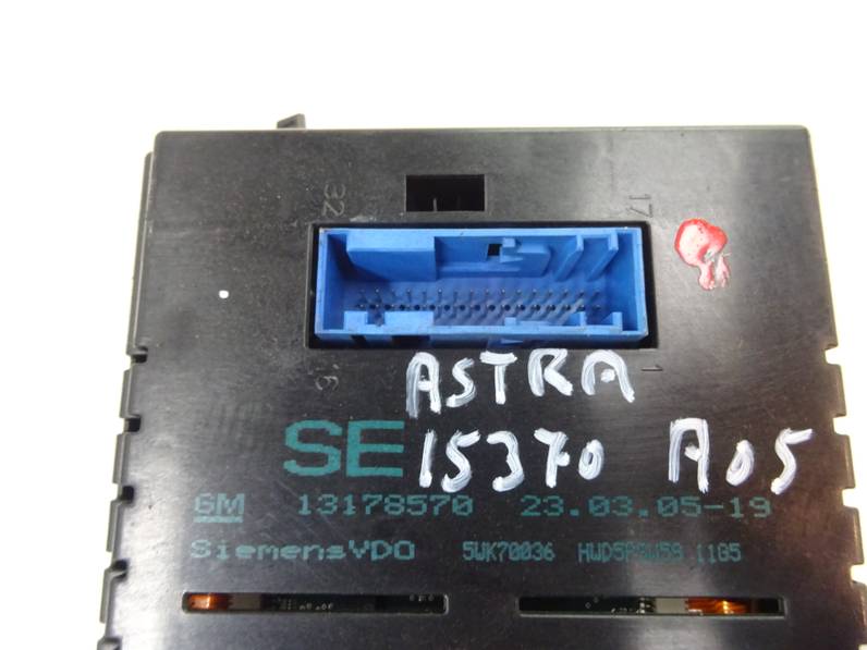 PANTALLA MULTIFUNCION OPEL ASTRA GTC 2005 1.7 16V CDTI (101 CV)