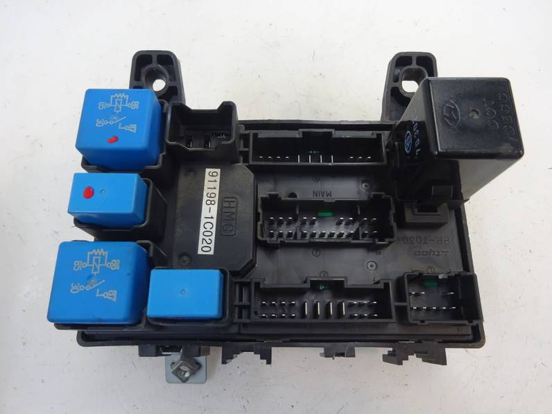 CAJA RELES FUSIBLES HYUNDAI GETZ 2007 1.5 CRDI (88 CV)