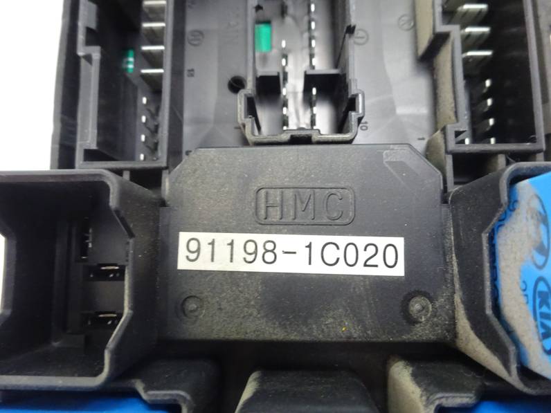 CAJA RELES FUSIBLES HYUNDAI GETZ 2007 1.5 CRDI (88 CV)