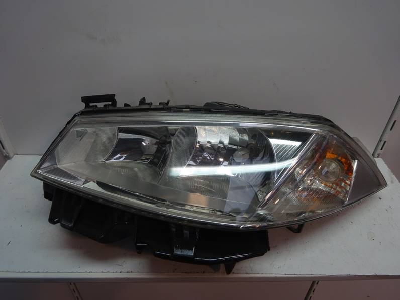 FARO IZQUIERDO RENAULT MEGANE II BERLINA 3P 2003 1.9 DCI D (120 CV)