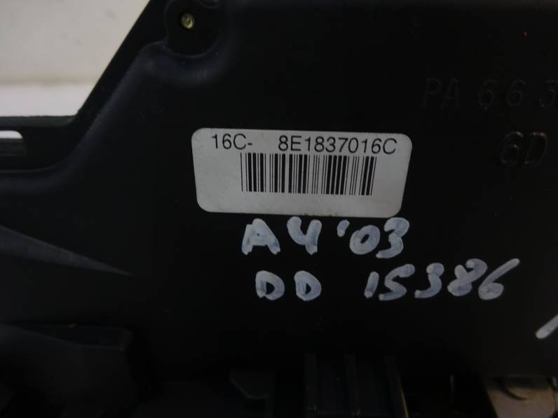 CERRADURA PUERTA DELANTERA DERECHA AUDI A4 BERLINA 2003 1.9 TDI (131 CV)