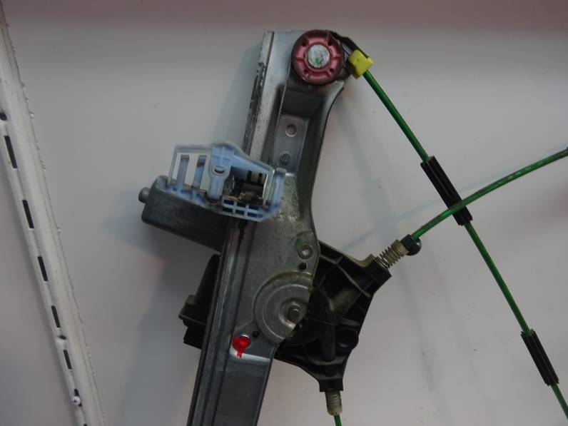 ELEVALUNAS DELANTERO IZQUIERDO OPEL CORSA D 2007 1.3 16V CDTI (90 CV)