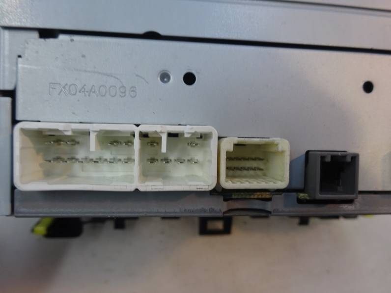 SISTEMA AUDIO RADIO CD TOYOTA YARIS 2016 1.0 (69 CV)