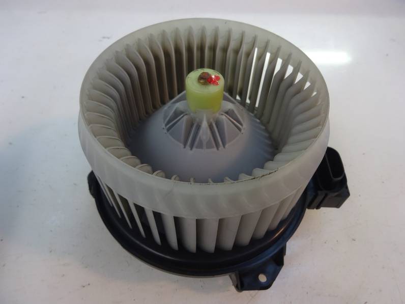 MOTOR CALEFACCION TOYOTA YARIS 2016 1.0 (69 CV)