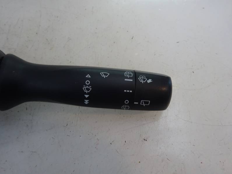 MANDO LIMPIA TOYOTA YARIS 2016 1.0 (69 CV)