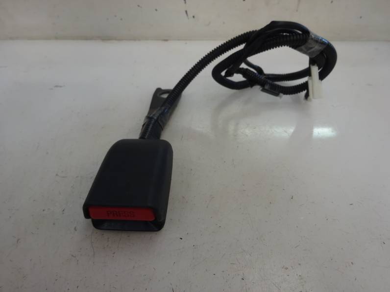 CINTURON SEGURIDAD DELANTERO DERECHO TOYOTA YARIS 2016 1.0 (69 CV)