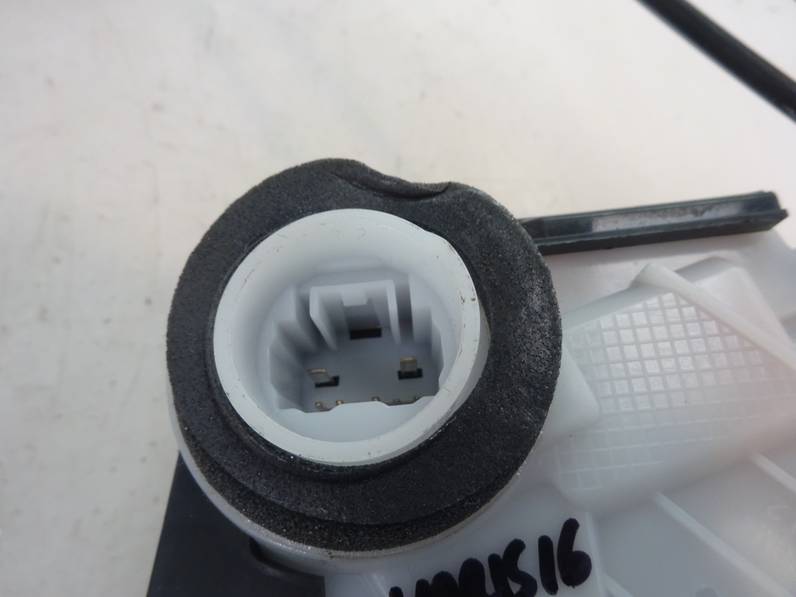 CERRADURA PUERTA DELANTERA IZQUIERDA TOYOTA YARIS 2016 1.0 (69 CV)