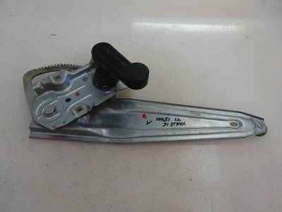 ELEVALUNAS TRASERO IZQUIERDO TOYOTA YARIS 2016 1.0 (69 CV)