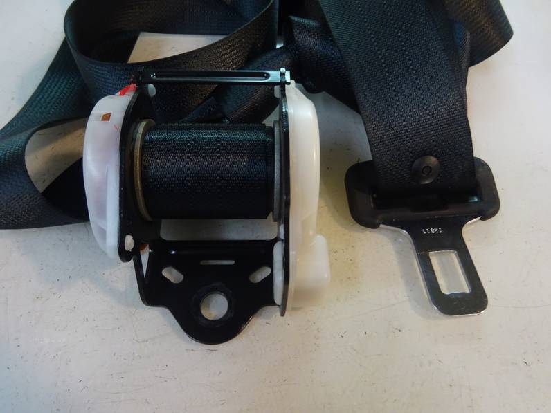 CINTURON SEGURIDAD TRASERO CENTRAL NISSAN MICRA 2013 1.2 (80 CV)