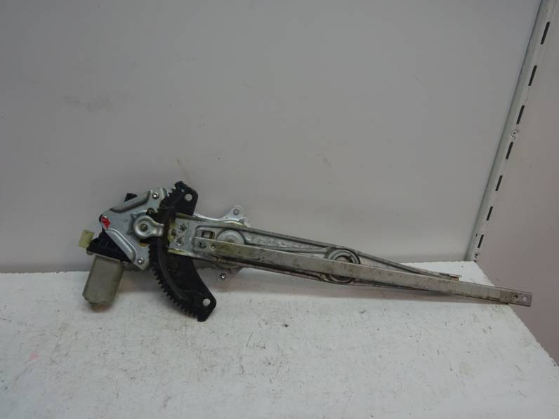 ELEVALUNAS DELANTERO DERECHO NISSAN MICRA 2013 1.2 (80 CV)