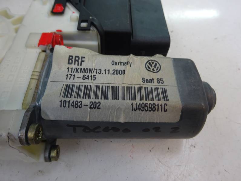 MOTOR ELEVALUNAS TRASERO IZQUIERDO SEAT TOLEDO 2002 1.9 TDI (110 CV)