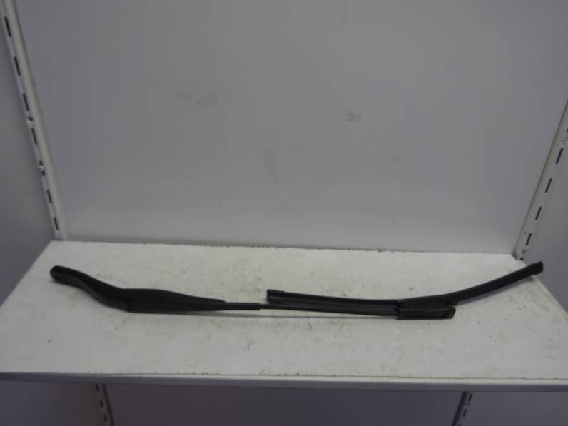 BRAZO LIMPIA DELANTERO DERECHO DACIA LOGAN MCV II 2015 1.5 DCI D FAP (90 CV)