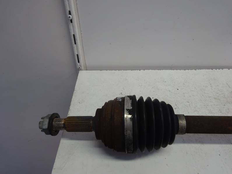 TRANSMISION DELANTERA DERECHA RENAULT CLIO III 2012 1.6 16V (112 CV)