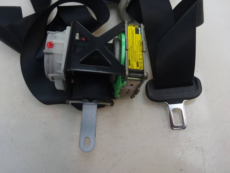 CINTURON SEGURIDAD DELANTERO DERECHO TOYOTA YARIS 2006 1.3 (87 CV)