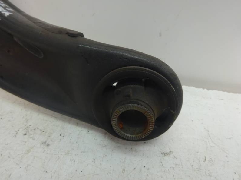 BRAZO SUSPENSION INFERIOR DELANTERO DERECHO TOYOTA YARIS 2006 1.3 (87 CV)