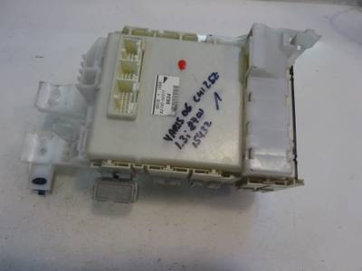 CAJA RELES FUSIBLES TOYOTA YARIS 2006 1.3 (87 CV)