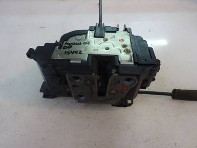 CERRADURA PUERTA DELANTERA DERECHA RENAULT MODUS 2007 1.2 16V (75 CV)