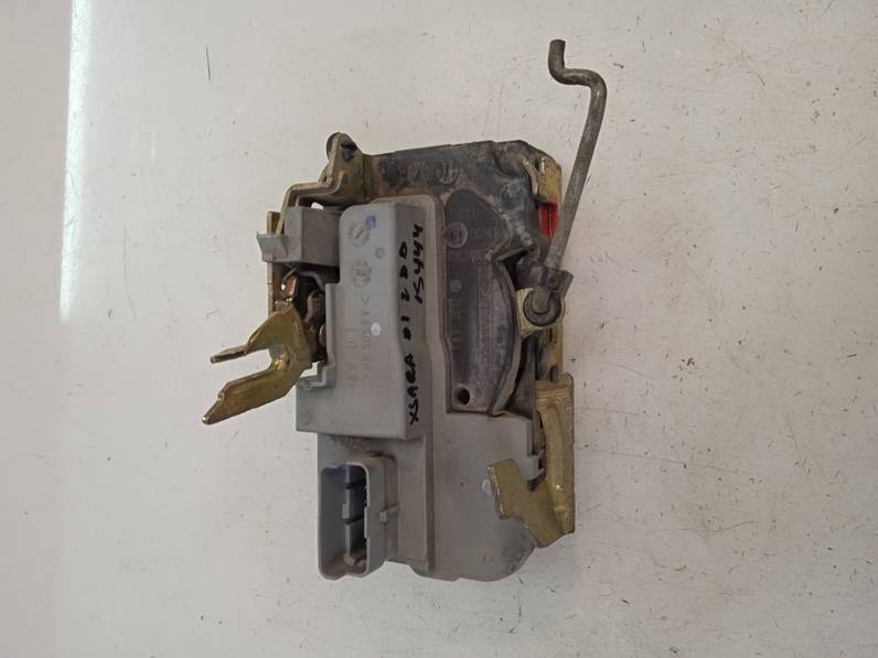 CERRADURA PUERTA DELANTERA DERECHA CITROEN XSARA BERLINA 2001 2.0 HDI (109 CV)