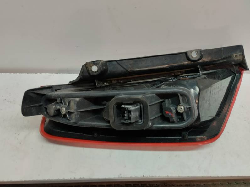 PILOTO TRASERO DERECHO FIAT PUNTO BERLINA 2007 1.4 (95 CV)