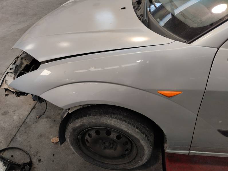 ALETA DELANTERA IZQUIERDA FORD FOCUS BERLINA 2002 1.8 TDDI TURBODIESEL (90 CV)