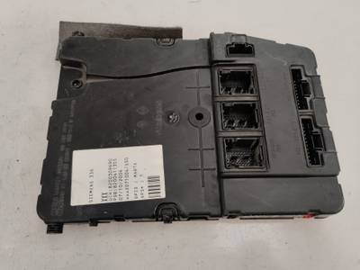 CAJA RELES FUSIBLES RENAULT MEGANE II BERLINA 5P 2004 1.5 DCI D (82 CV)