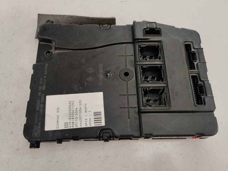 CAJA RELES FUSIBLES RENAULT MEGANE II BERLINA 5P 2004 1.5 DCI D (82 CV)