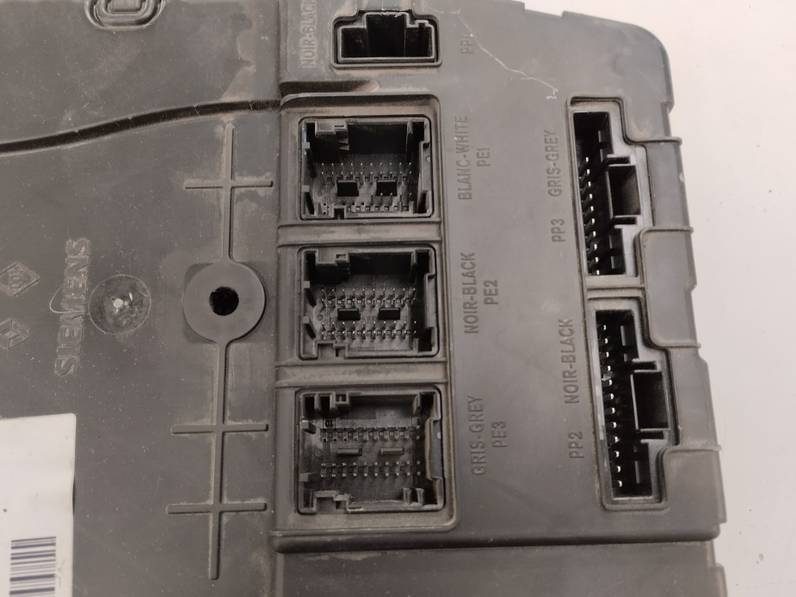 CAJA RELES FUSIBLES RENAULT MEGANE II BERLINA 5P 2004 1.5 DCI D (82 CV)