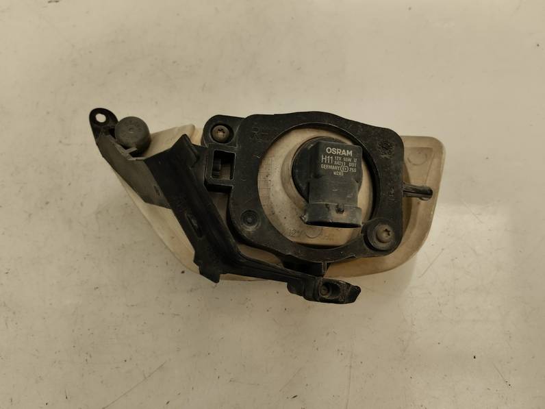 FARO ANTINIEBLA DERECHO FORD FOCUS BERLINA 2002 1.8 TDDI TURBODIESEL (90 CV)