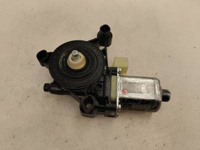 MOTOR ELEVALUNAS DELANTERO DERECHO SEAT LEON 2020 1.5 16V TSI ACT (131 CV)