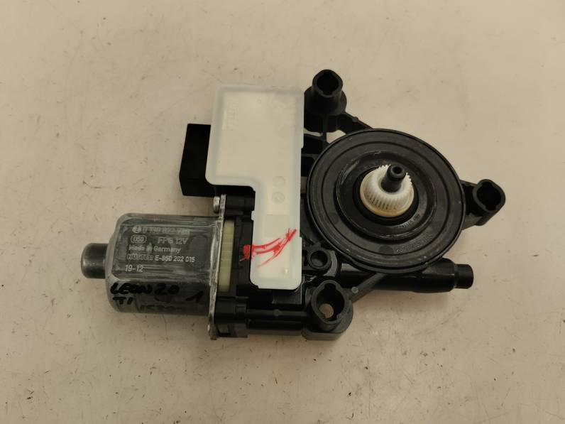 MOTOR ELEVALUNAS TRASERO IZQUIERDO SEAT LEON 2020 1.5 16V TSI ACT (131 CV)